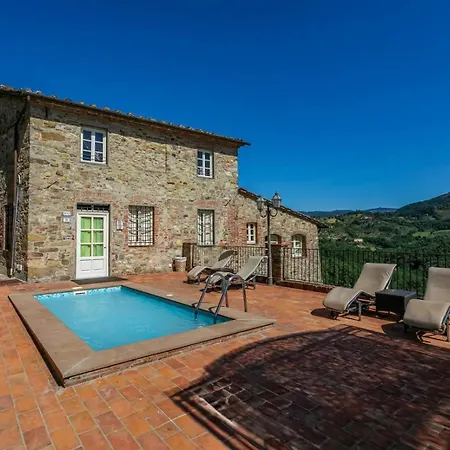 Il Castello Di Mammoli A Holiday home Lucca