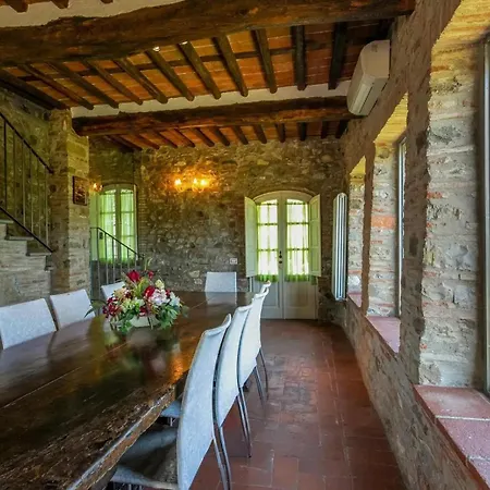 Il Castello Di Mammoli A * Lucca